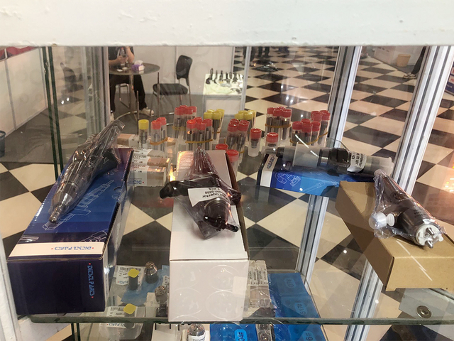 Diesel Fuel Injector Nozzles 0 433 172 595